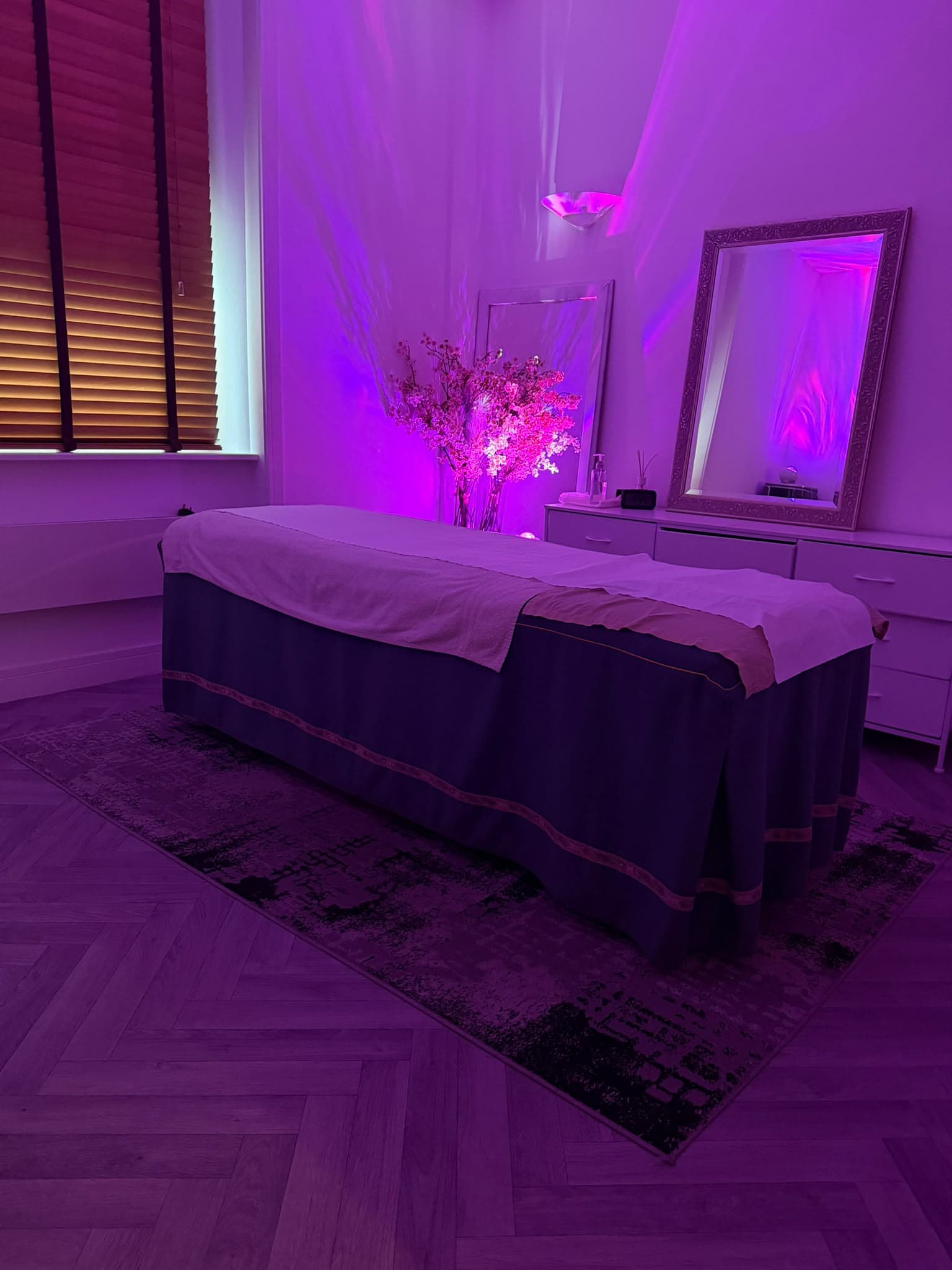 relax one massage — Tantric Massage in Holborn, London (photo 2 of 4)