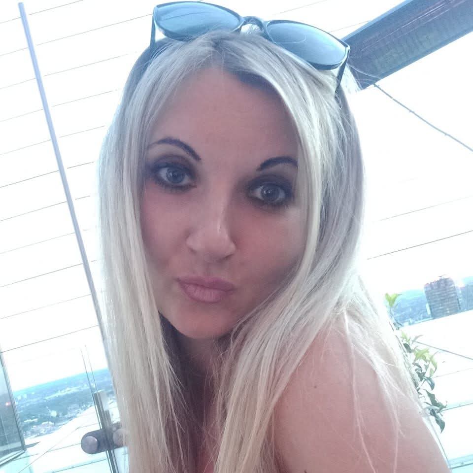 Hayley, 37