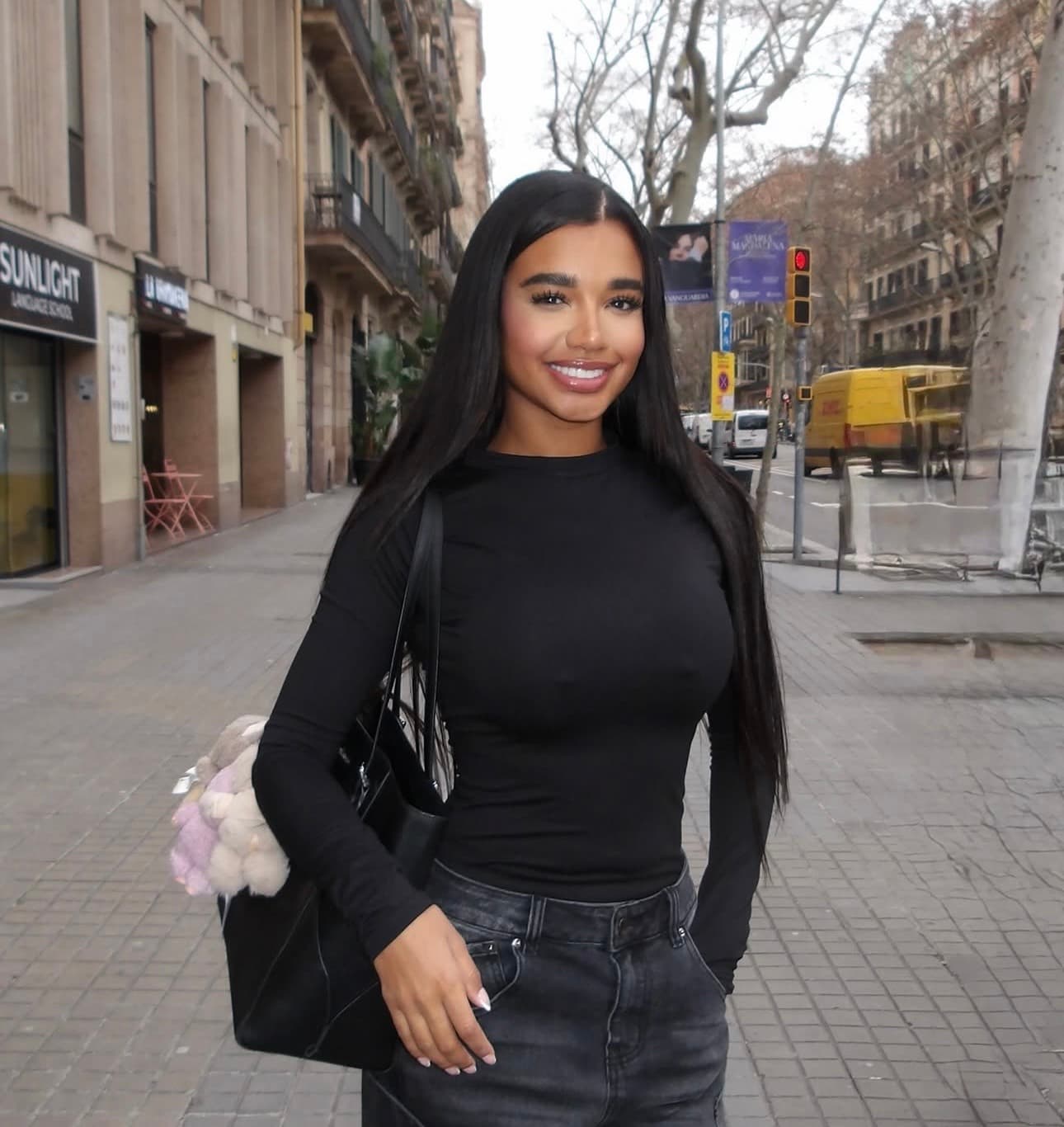 Sophia, 23 — massage therapist in London