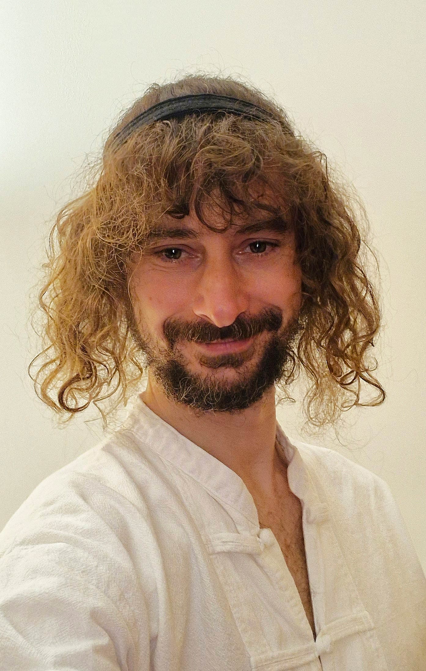 Ari, 38 — massage therapist in London