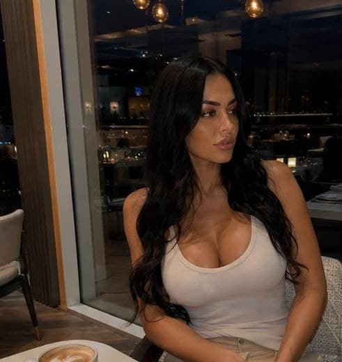 Rachel, 23