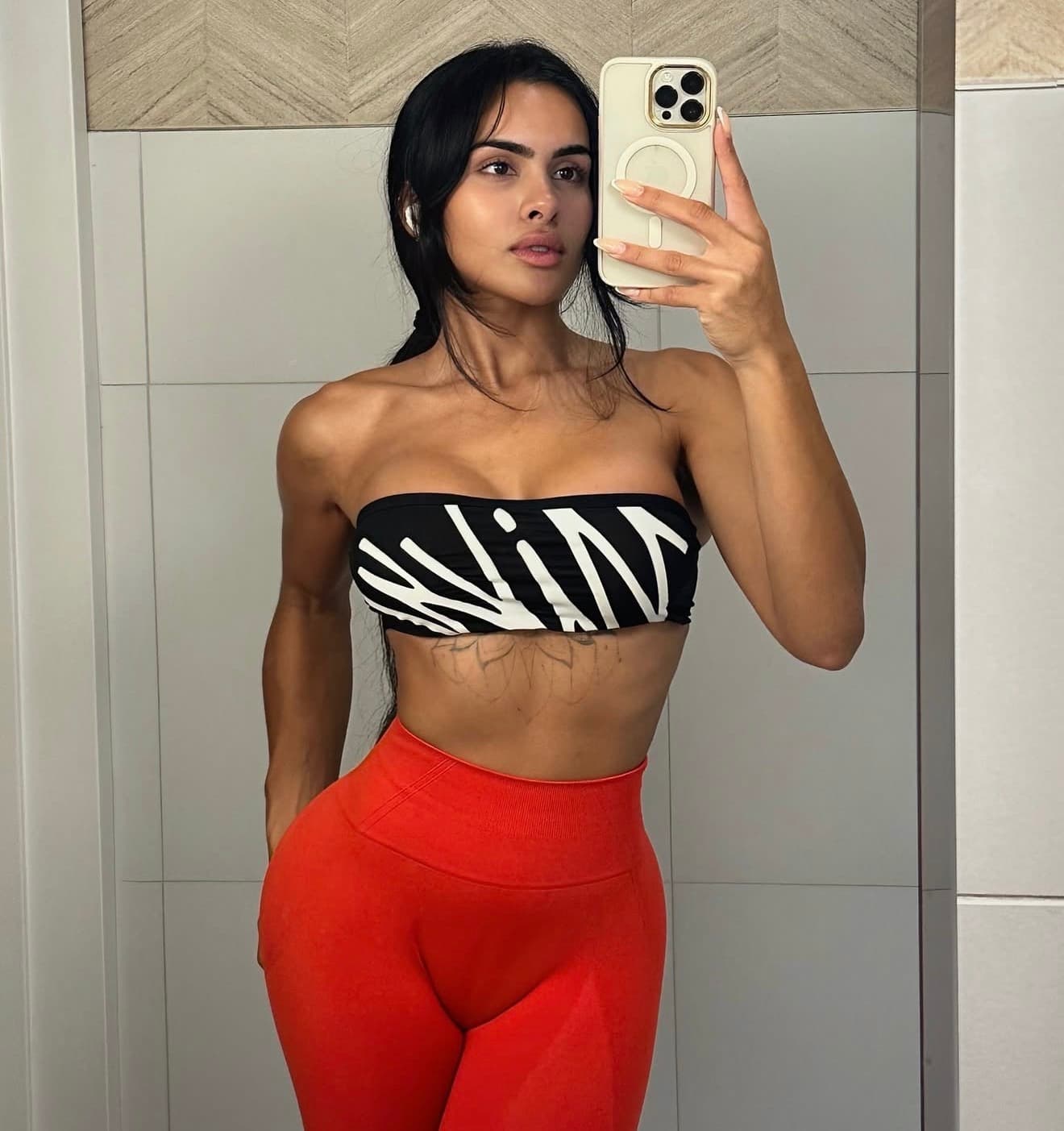 Sensual massage Samantha only outcall, 33 — massage therapist in London