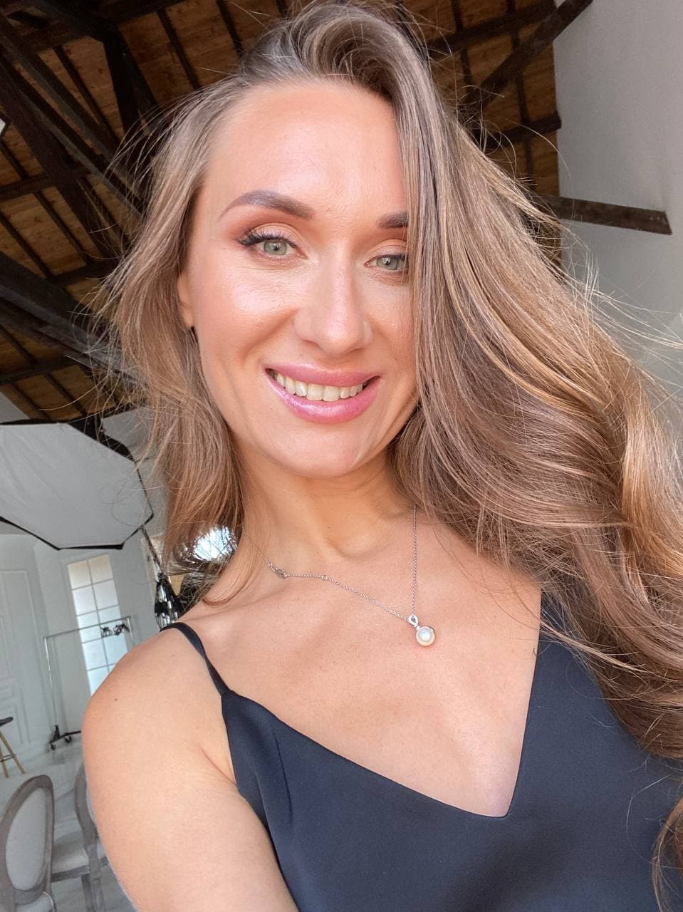 Lola, 24 — massage therapist in London