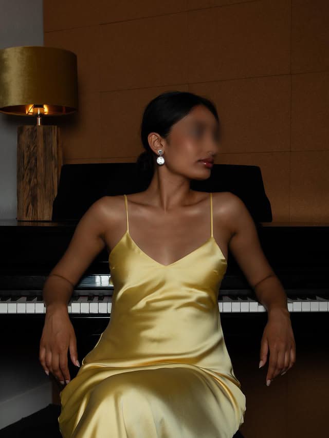 Priya, 22