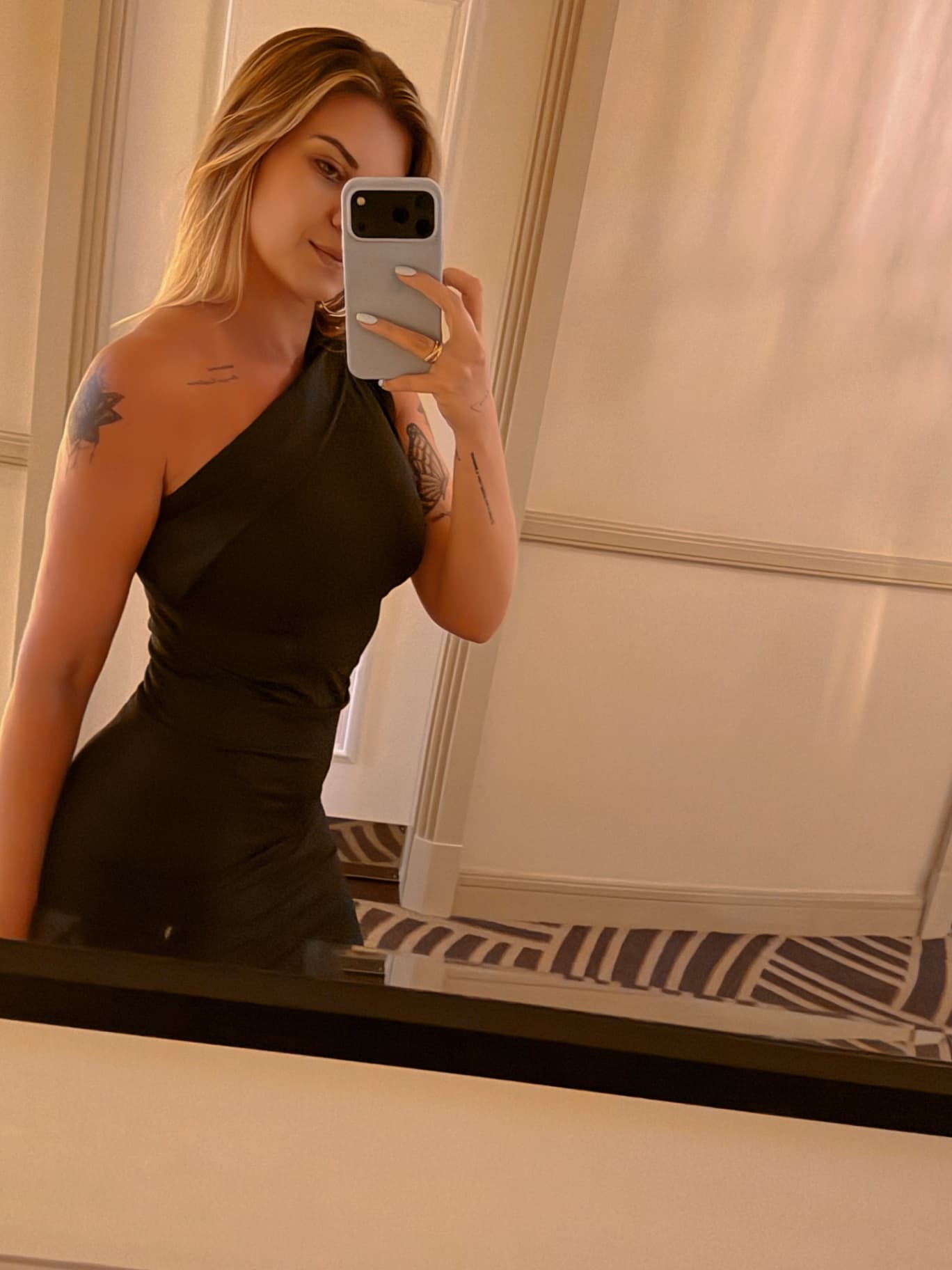 Livia, 29 — massage therapist in London