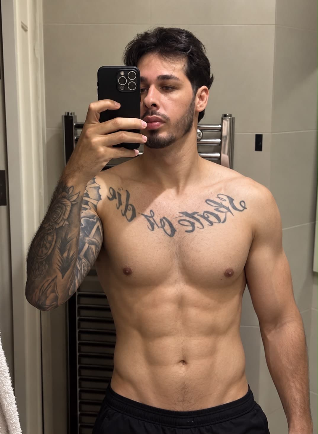 Eathan, 28