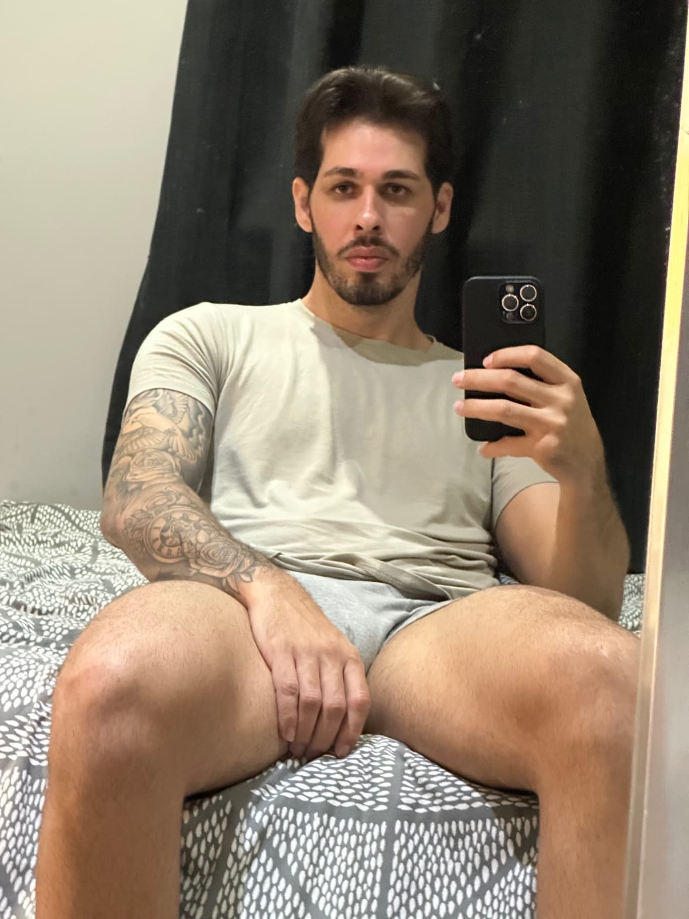 Eathan, 28